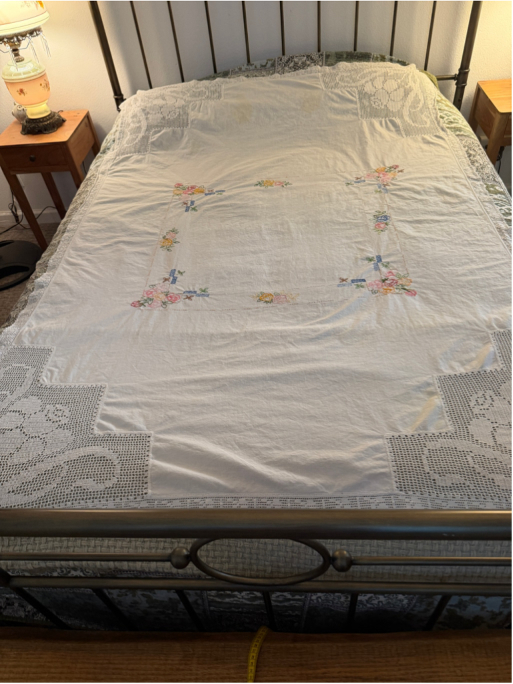 Vintage Hand Embroidered Linen Tablecloth Crochet Lace Floral 78x55 Cottage